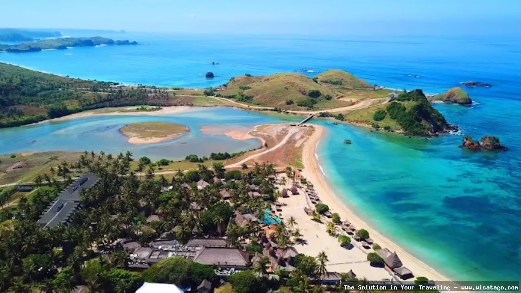 Pantai Seger Kuta, pasir putih menawan