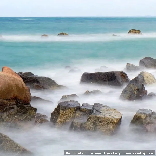 Pantai Sekilak, pemandangan alam memukau.