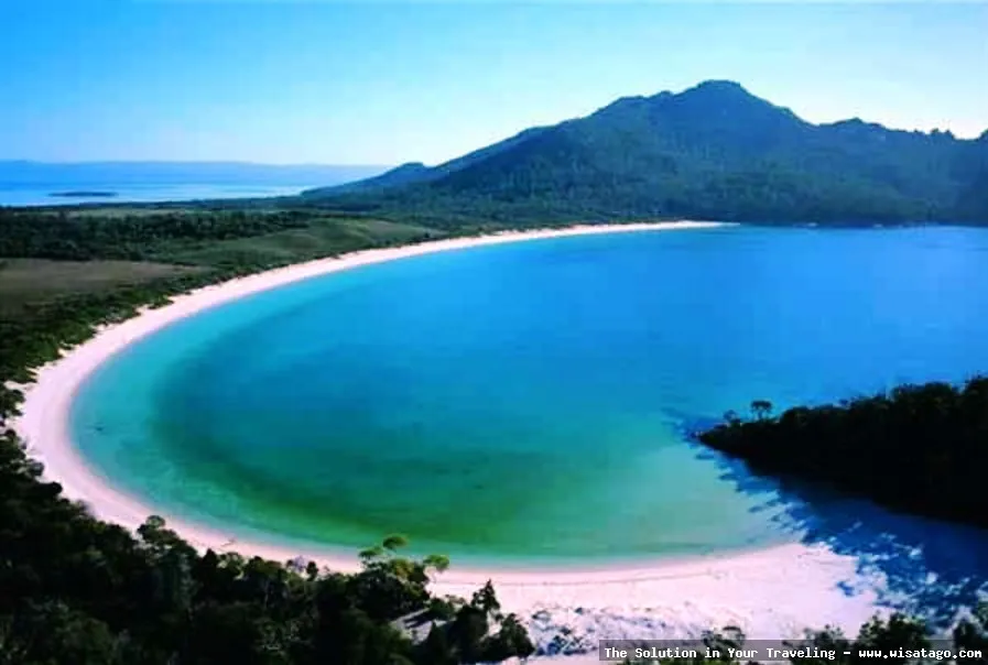 Pantai Selong Belanak, pasir putih landai