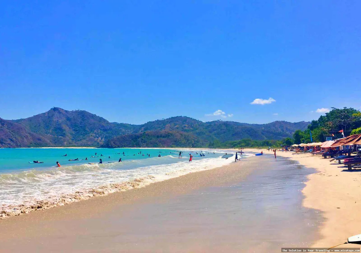 Pantai Selong Belanak: pasir putih lembut