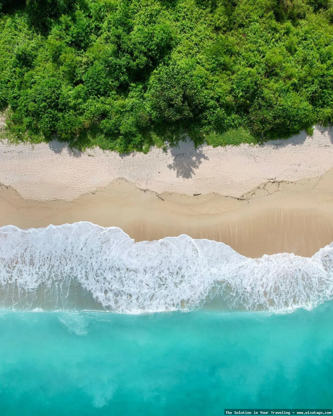Pantai Selong Belanak: pasir putih lembut