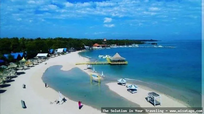 Pantai Sembilan, keindahan Sumenep memukau.