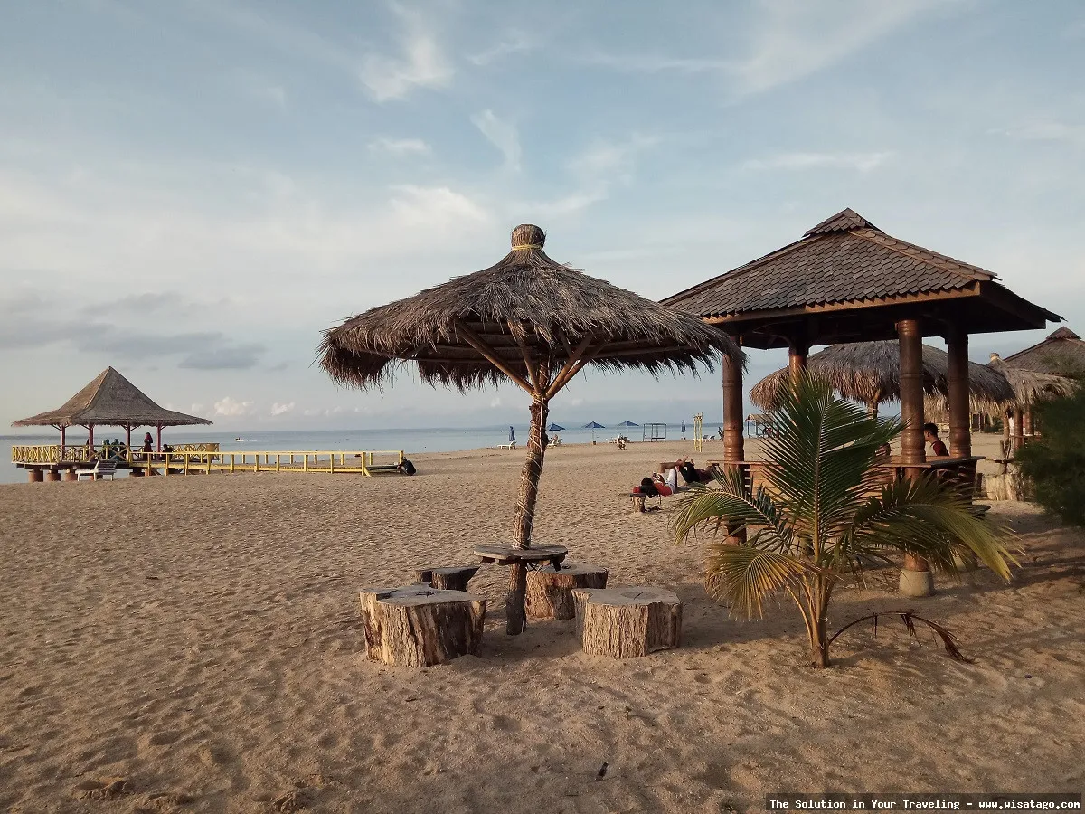 Pantai Sembilan, keindahan Sumenep memukau.