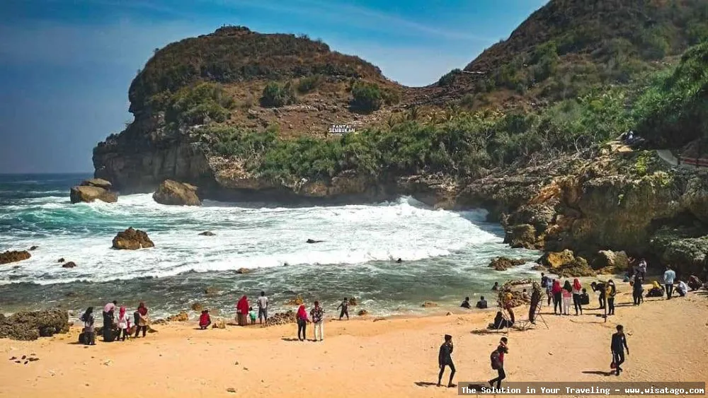 Pantai Sembukan, keindahan pantai selatan.