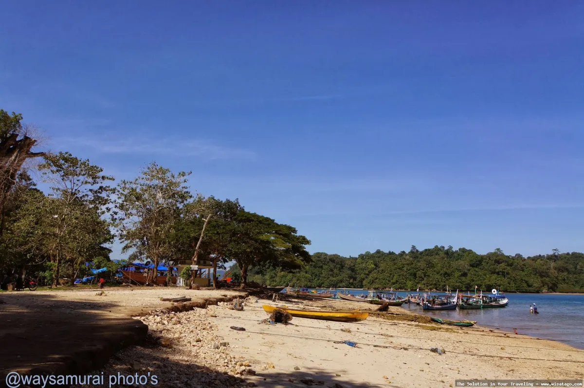 Pantai Sendang Biru, pemandangan laut indah