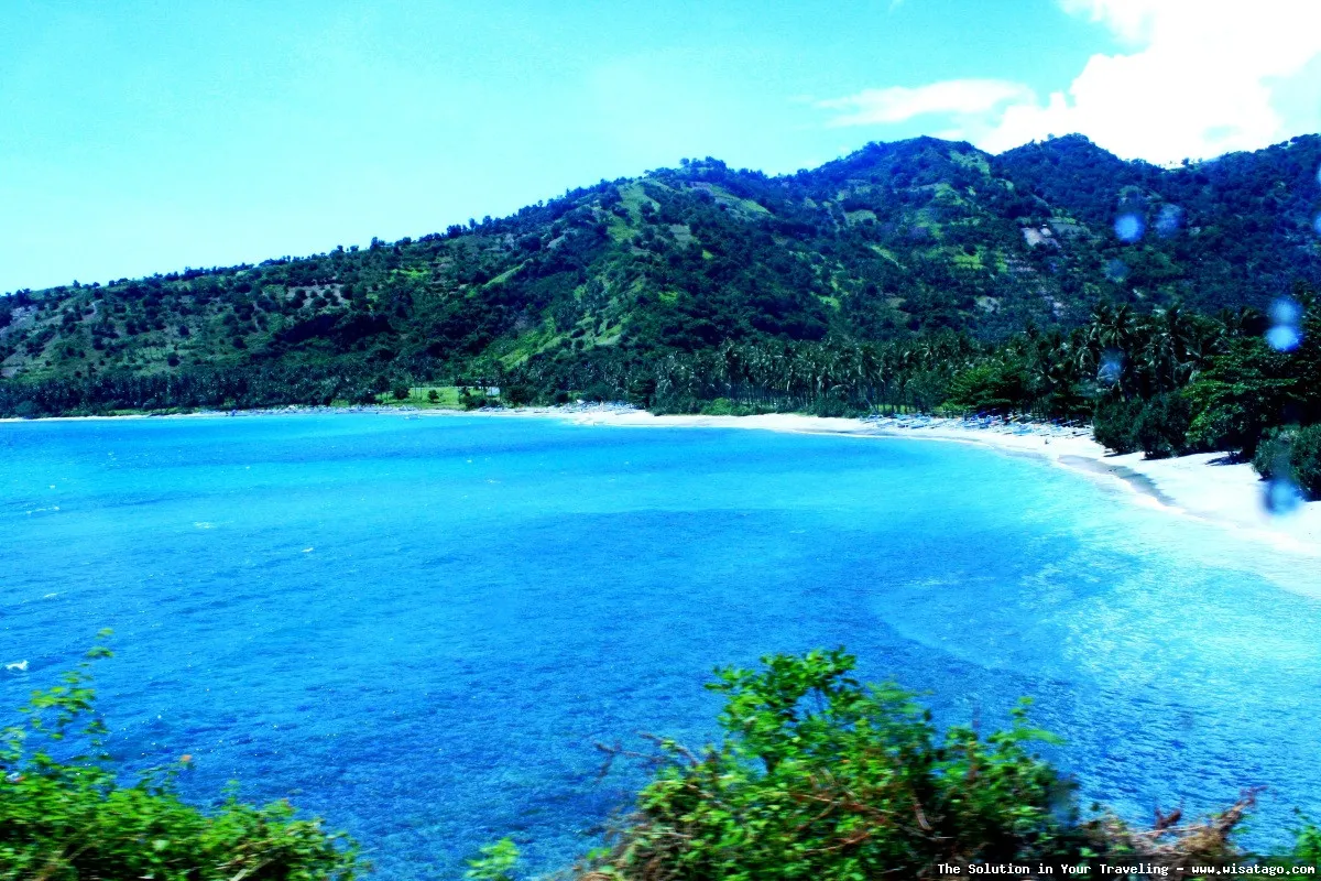 Pantai Senggigi, pesona pantai Lombok.