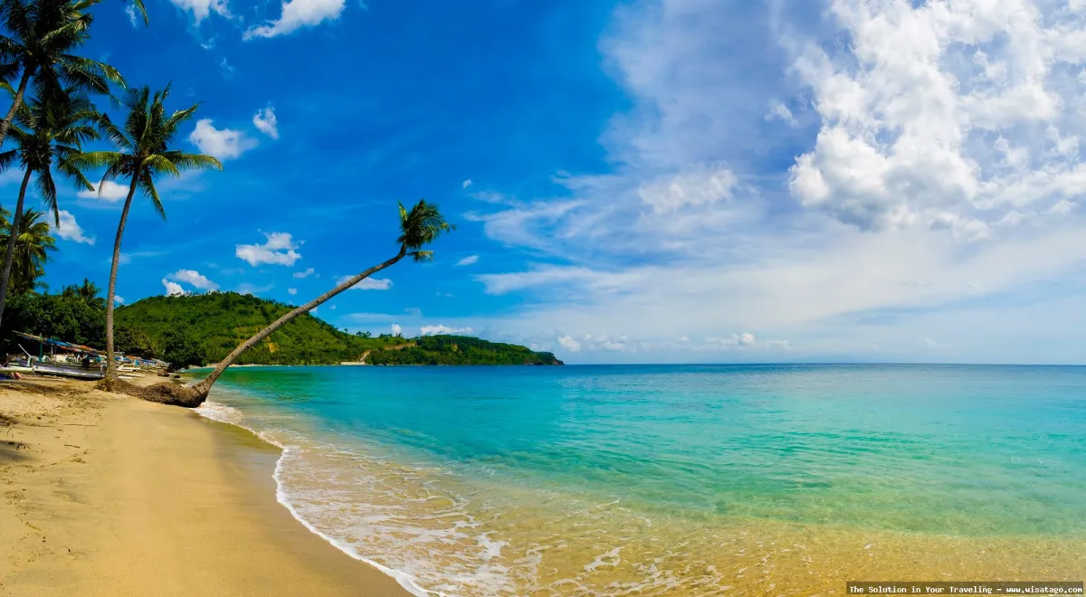 Pantai Senggigi: pemandangan laut menawan