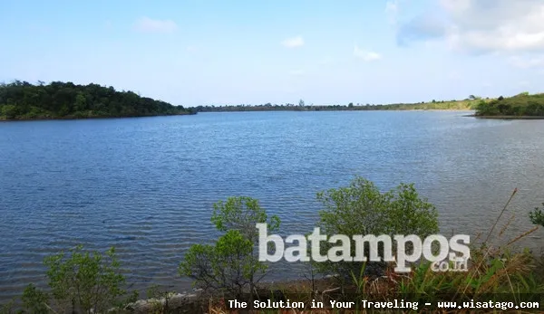 Pantai Sengiap: pesona alam tersembunyi