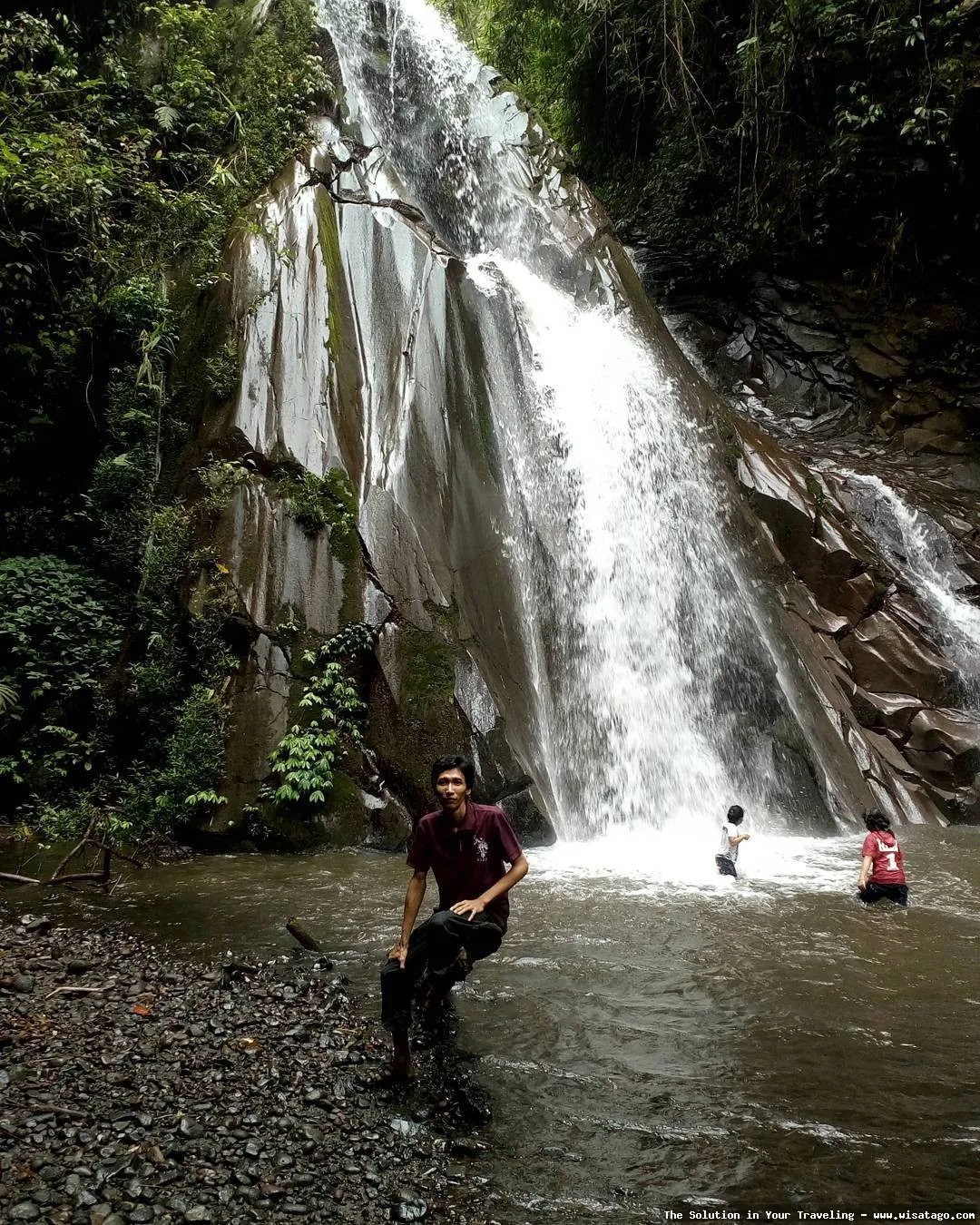 Pantai Sengiap: pesona alam tersembunyi