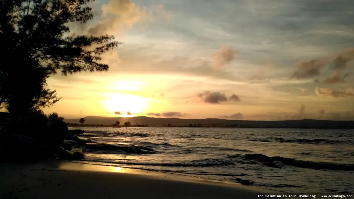 Pantai Sengiap: pesona alam tersembunyi