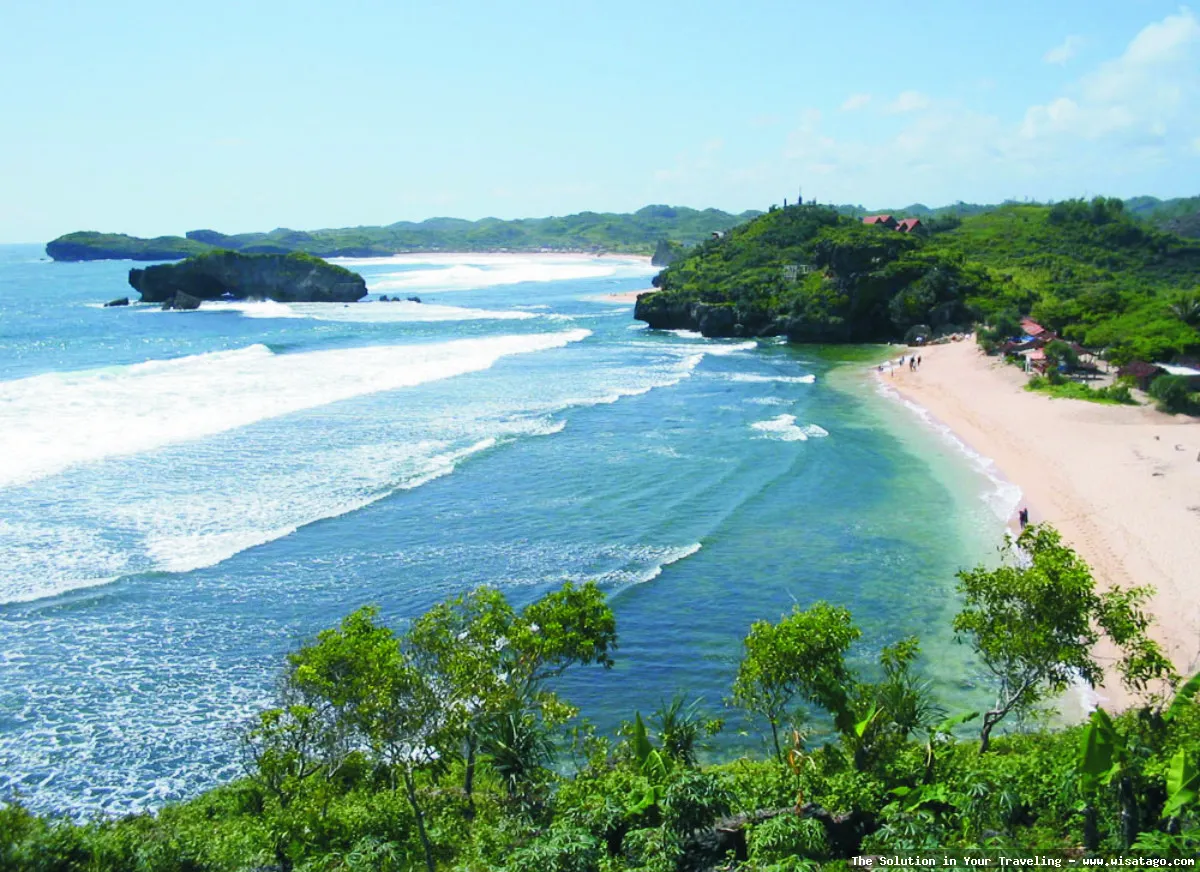 Pantai Sepanjang: pasir putih memukau