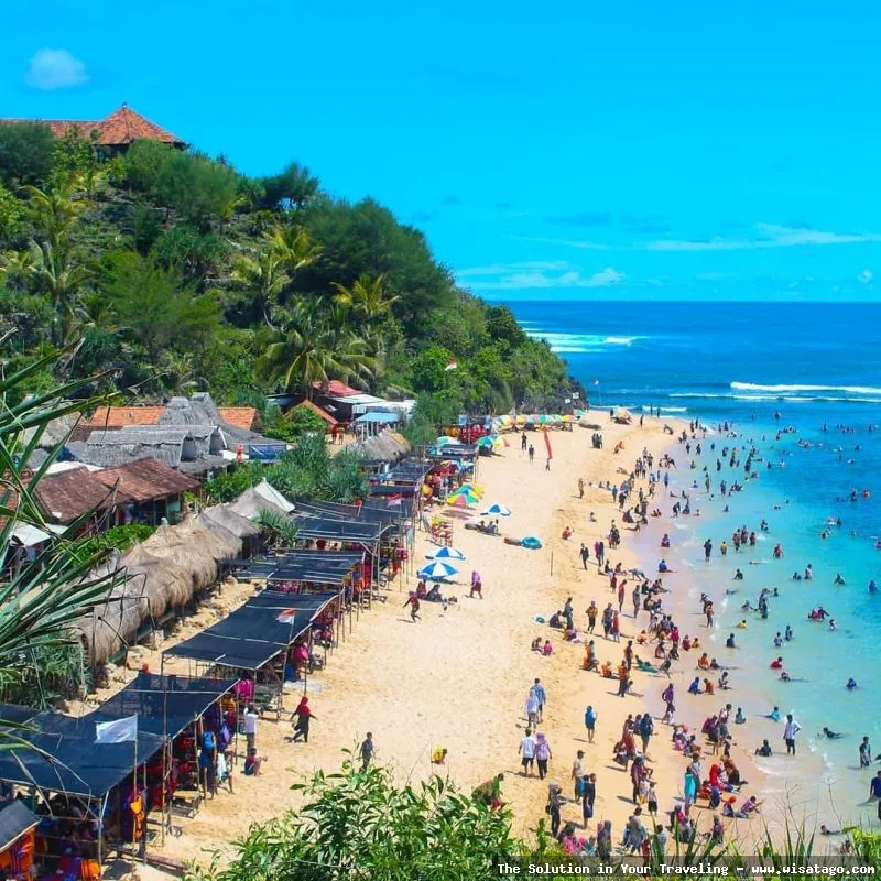 Pantai Sepanjang: pasir putih memukau