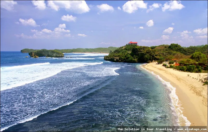 Pantai Sepanjang: pasir putih memukau