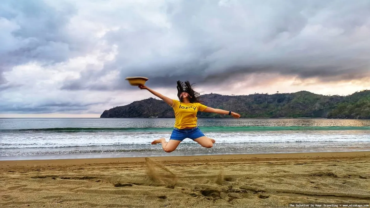 Pantai Sipelot, keindahan alam tersembunyi