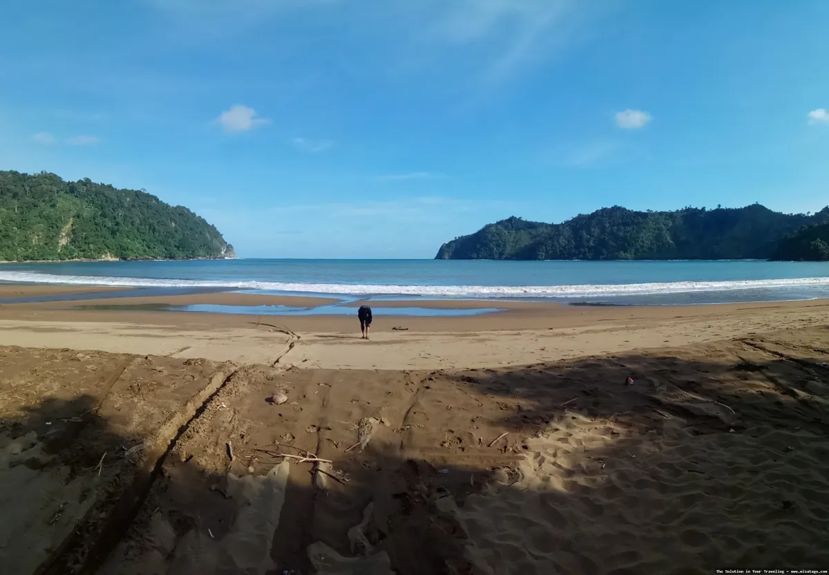 Pantai Sipelot, keindahan alam tersembunyi