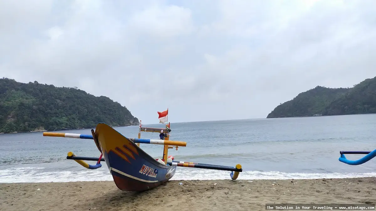 Pantai Sipelot, keindahan alam tersembunyi