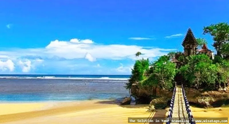 Pantai Sipelot Malang, pesona alam.