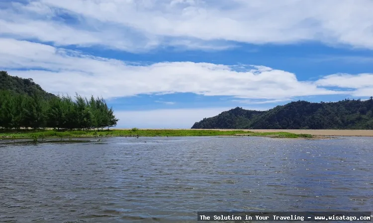 Pantai Sipelot Malang, pemandangan indah