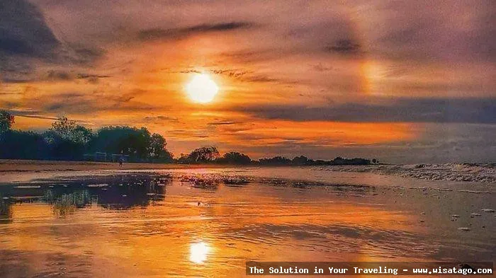 Pantai Siring Kemuning yang indah mempesona
