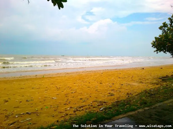 Pantai Siring Kemuning yang indah mempesona