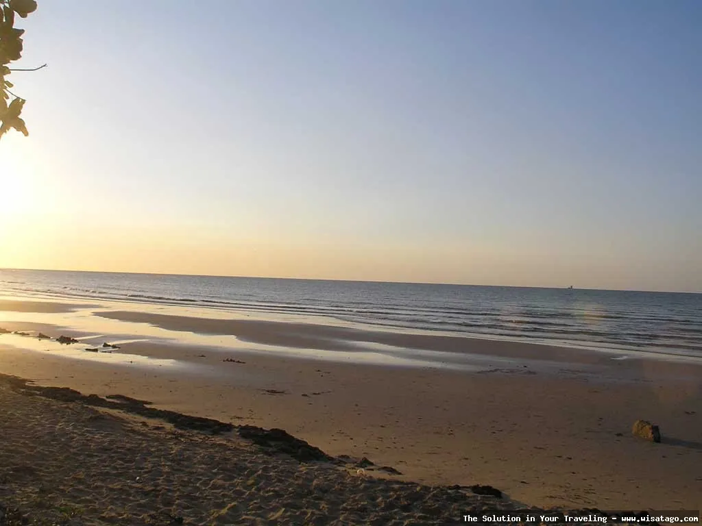 Pantai Siring Kemuning yang menawan hati