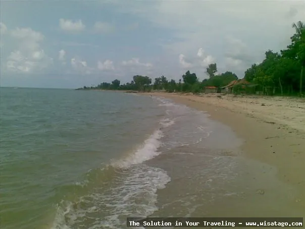 Pantai Siring Kemuning, pemandangan indah.