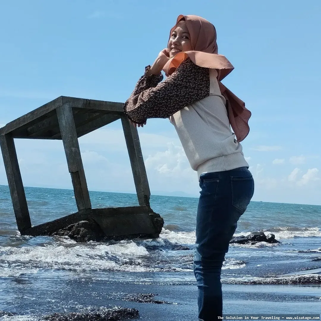 Pantai Sobo, pesona laut selatan