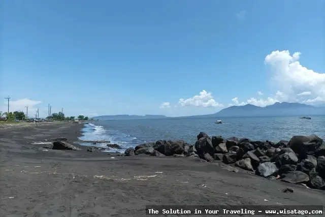 Pantai Sobo, keindahan pantai menawan.