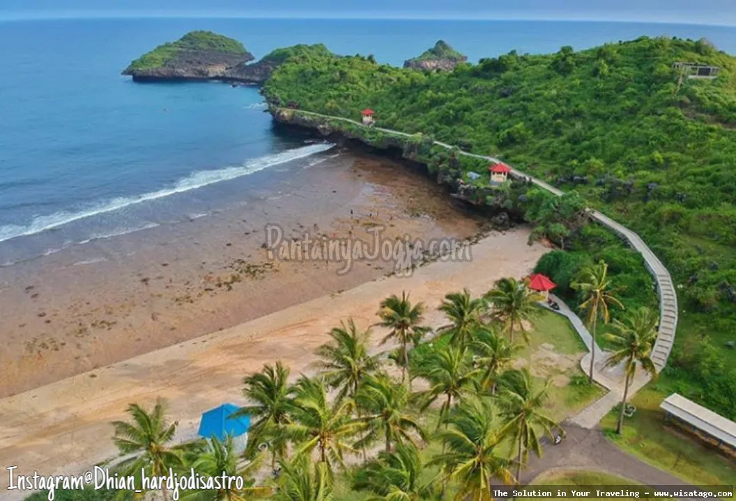 Pantai Srau Pacitan: Tips, Harga Tiket, Kuliner, Lokasi, Fasilitas dan Spot Pantai Srau Pacitan: Tips, Harga Tiket, Kuliner, Lokasi, Fasilitas dan Spot