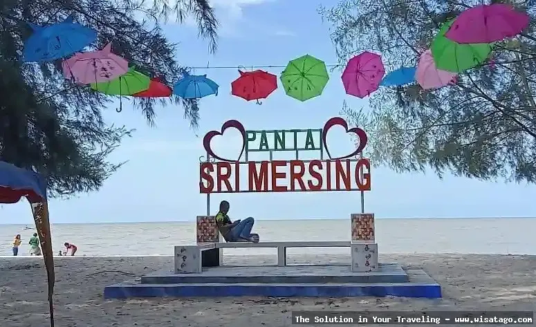 Pantai Sri Mersing yang indah mempesona