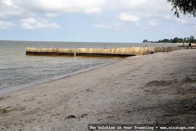 Pantai Sri Mersing yang indah mempesona