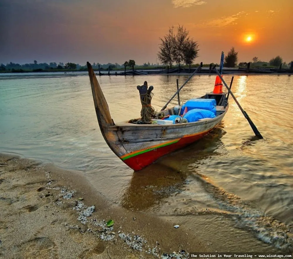 Pantai Sri Mersing yang indah mempesona