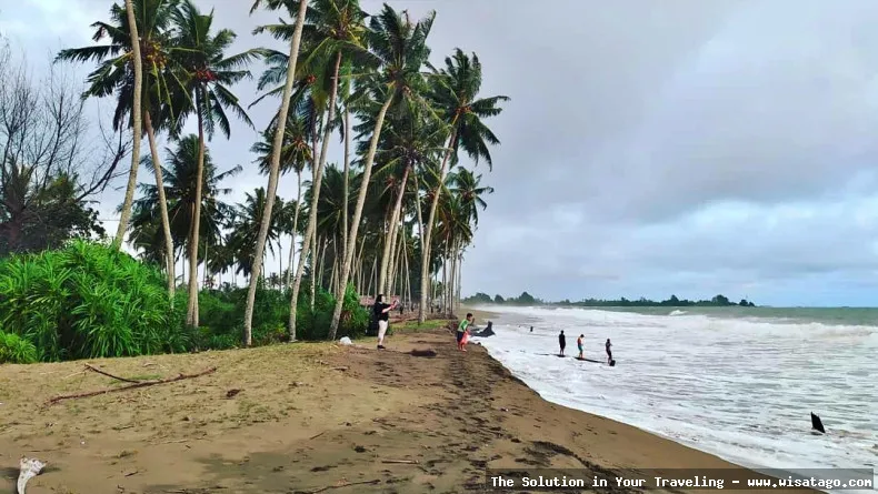 Pantai Suak Ribee Aceh yang indah