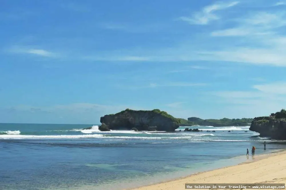 Pantai Sundak: Tips, Harga Tiket, Kuliner, Lokasi, Fasilitas dan Spot Pantai Sundak: Tips, Harga Tiket, Kuliner, Lokasi, Fasilitas dan Spot