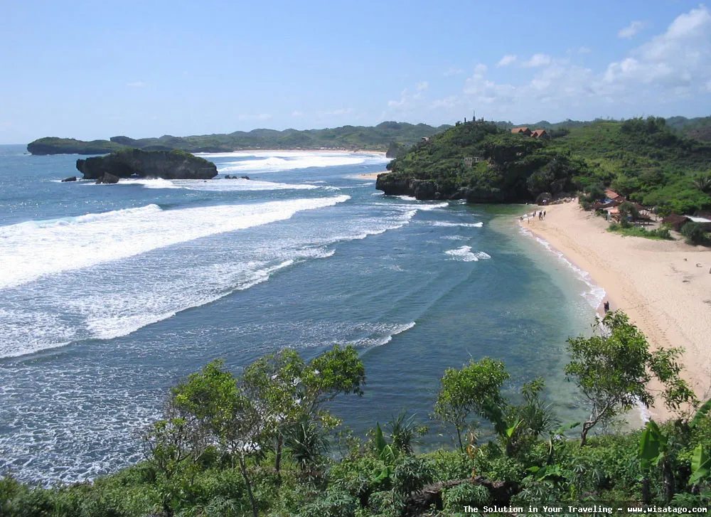 Pantai Sundak, pasir putih menawan