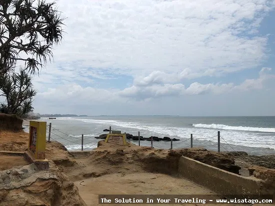 Pantai Sungai Suci yang menawan
