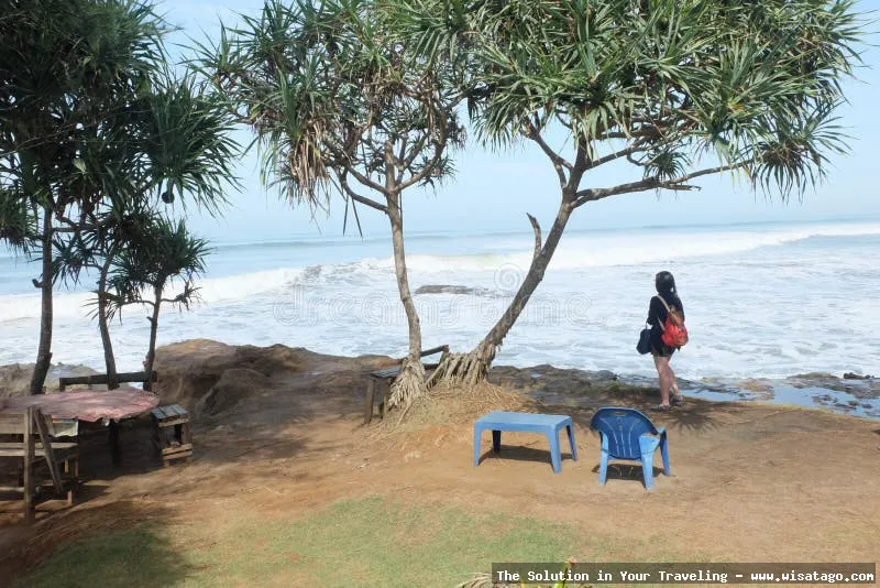 Pantai Sungai Suci yang menenangkan
