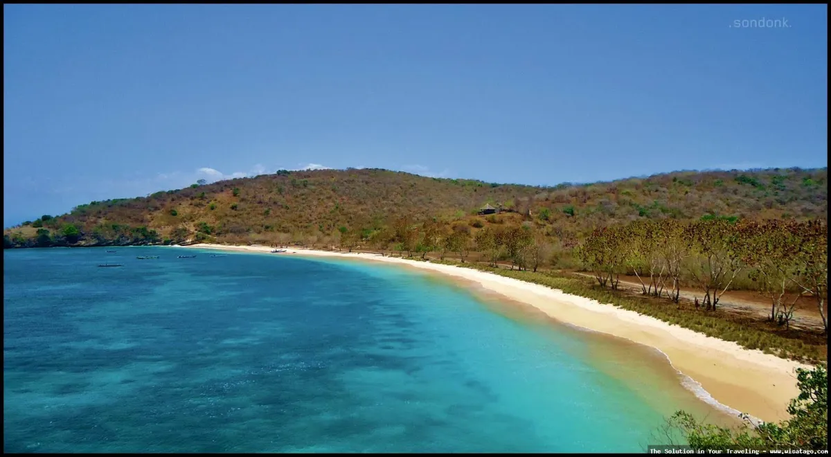 Pantai Surga: pasir putih memesona