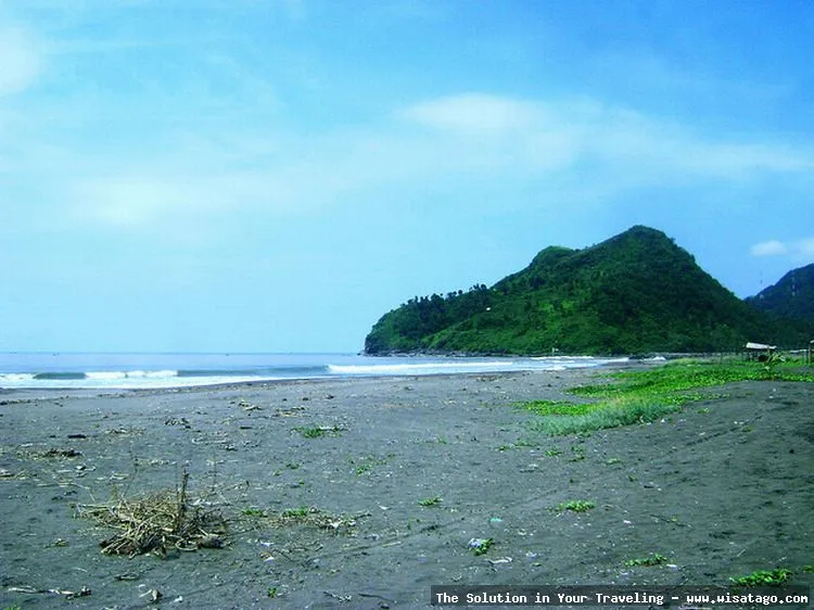 Pantai Suwuk: pemandangan laut memesona