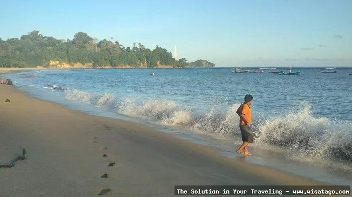 Pantai Tamban, pesona indah laut selatan