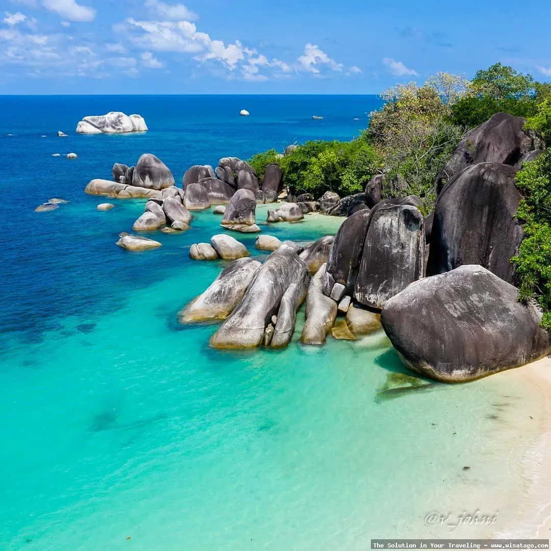 Pantai Tanjung: Tips, Harga Tiket, Kuliner, Lokasi, Fasilitas dan Spot