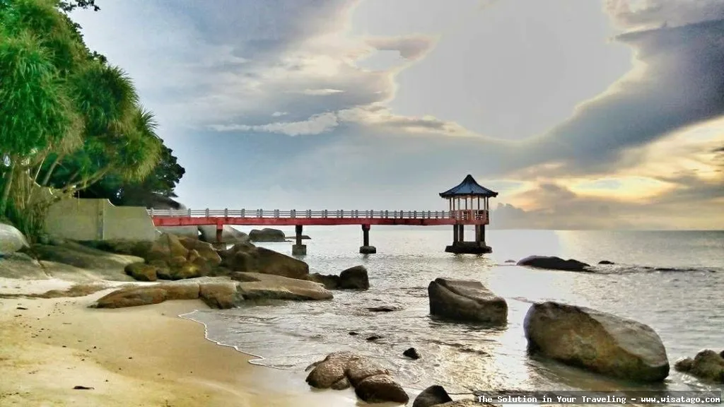 Pantai Tanjung, pasir putih memukau