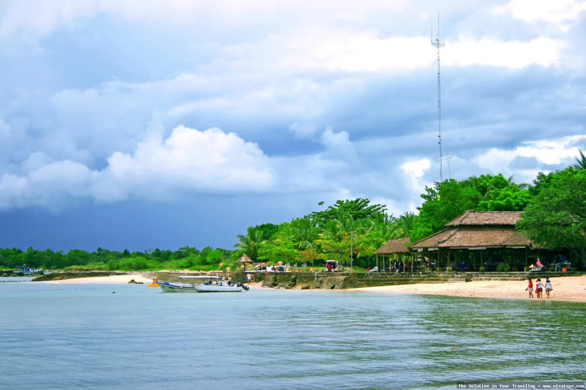 Pantai Tanjung: pemandangan indah pesisir Lombok