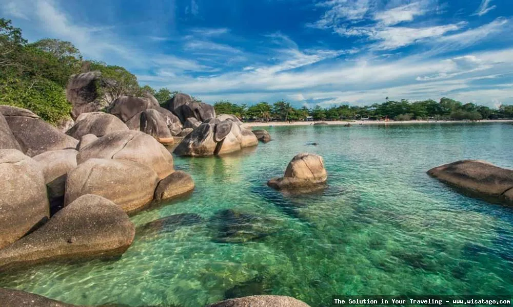 Pantai Tanjung, pasir putih memukau