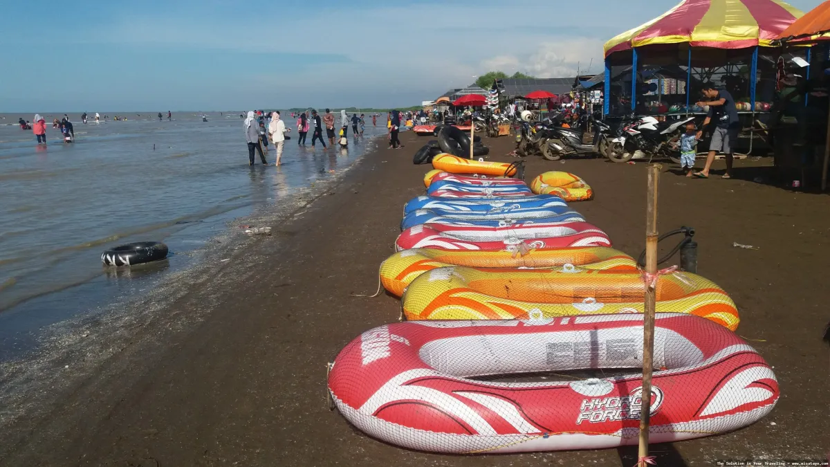 Pantai Tanjung: Keindahan pesisir memukau