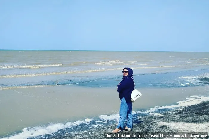 Pantai Tanjung Baru yang indah mempesona