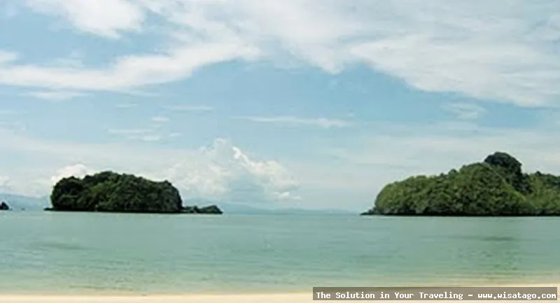 Pantai Tanjung Baru yang indah mempesona