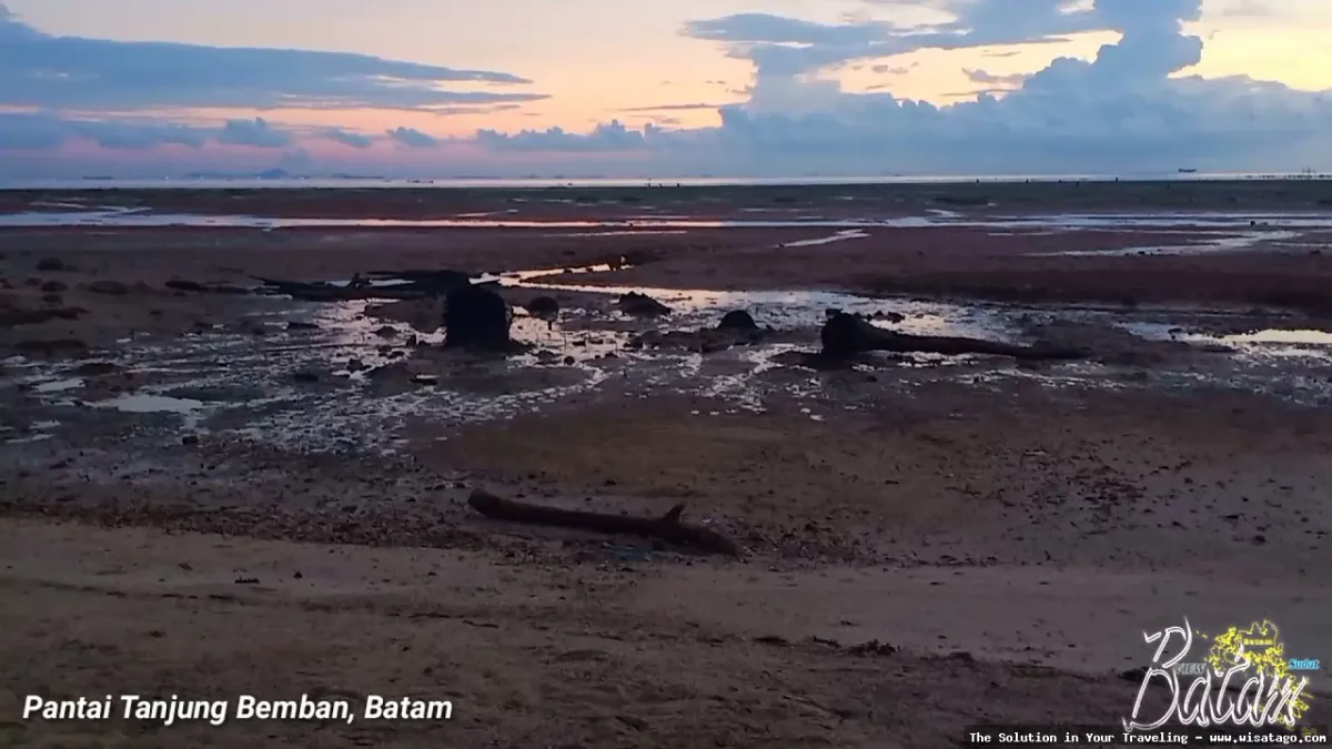 Pantai Tanjung Bemban, pemandangan laut indah