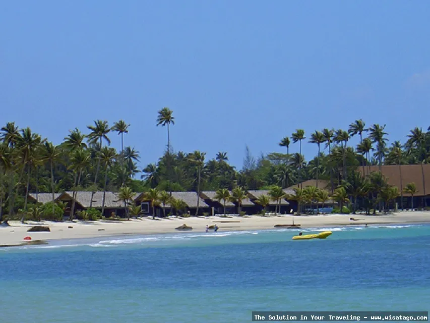 Pantai Tanjung Berakit, pasir putih menawan
