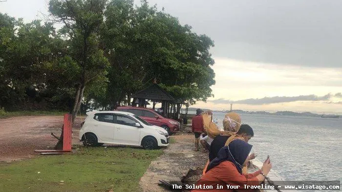 Pantai Tanjung Datuk yang indah menawan